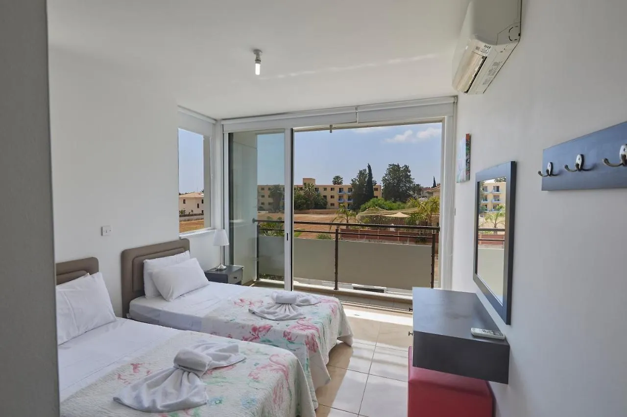 Pearl Villas 普罗塔拉斯 0*,  塞浦路斯